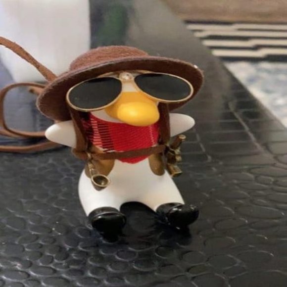 Cute Duck Car Hanging Ornament, Cute Car Mirror Hanging Accessories, Swing Duck - Picture 1 of 6